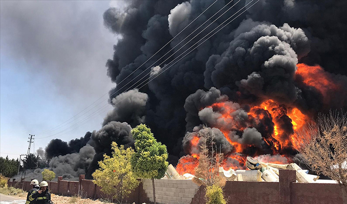 Gaziantep’te depoda büyük yangın