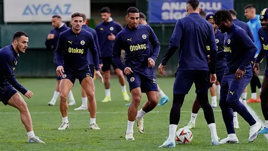 Fenerbahçe’de Adana Demirspor Maçı Öncesi Sürpriz Yokluklar!